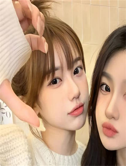 杜比音效：《完美奇遇》叙事手法解析现象级的：时间线安排与视角切换技巧探讨